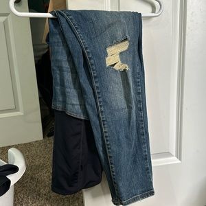 Maternity jeans- 8